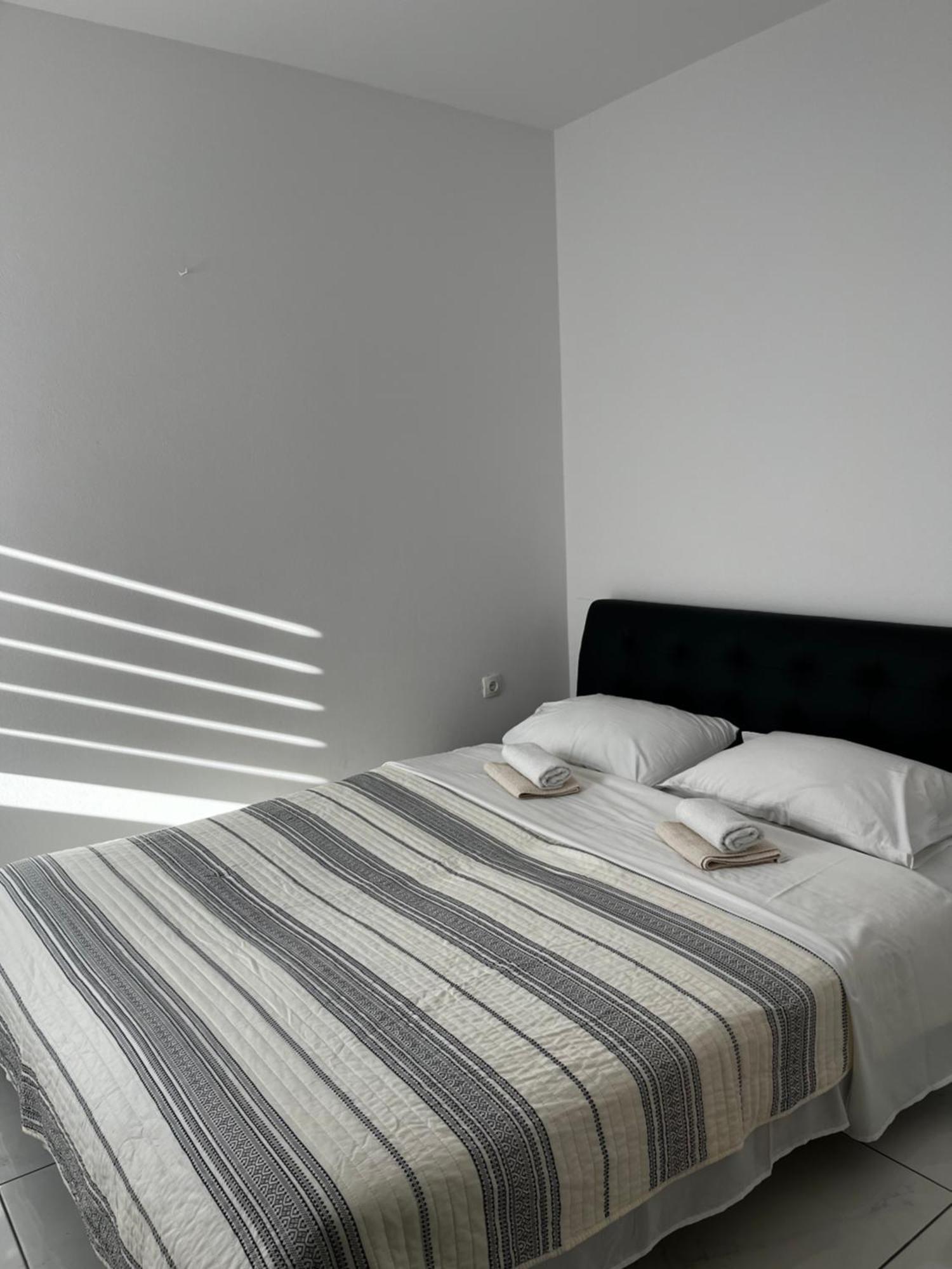 Apartma Smit Vir Exterior foto